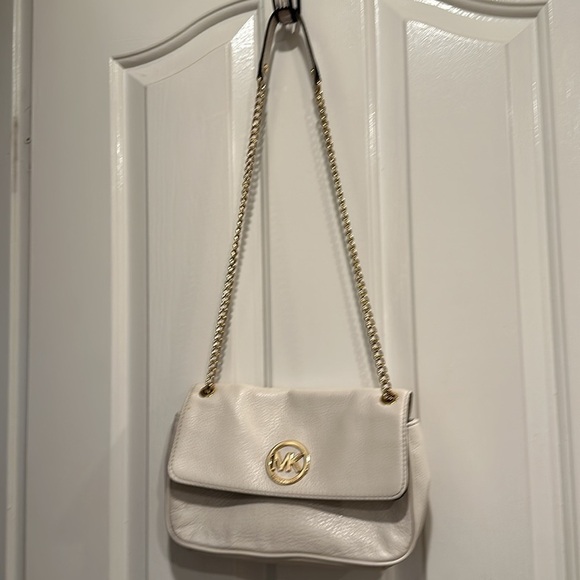 Michael Kors White Shoulder Bag or Crossbody with adjustable chain - Picture 7 of 8